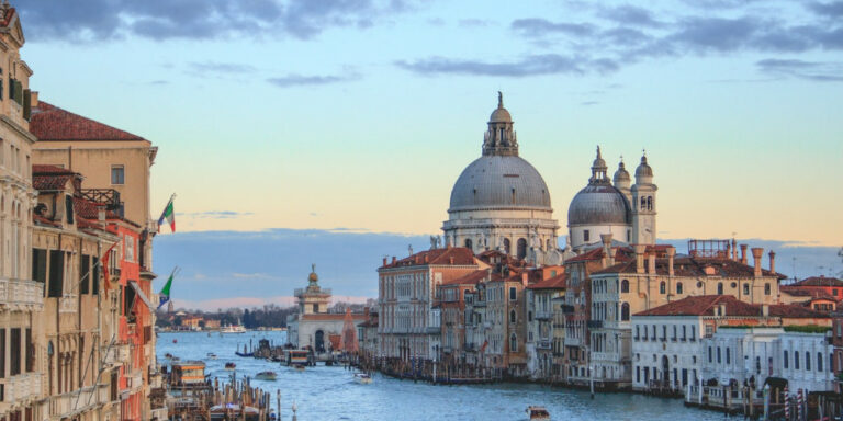 10 reasons why you should travel to Venice instead of Milan