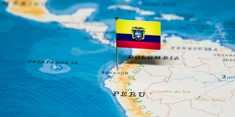 Как подать заявление на продление визы Эквадора?
