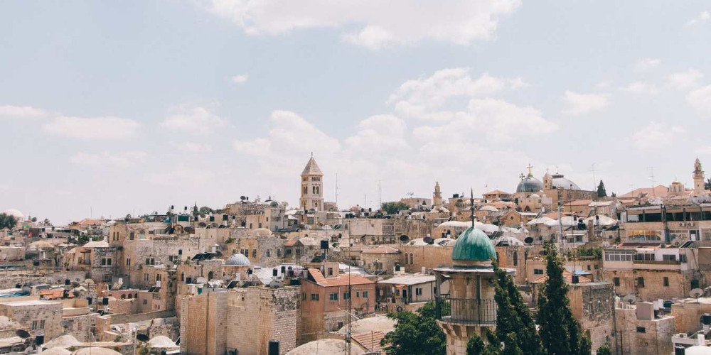 10 reasons why you should travel to Jerusalem instead of Tel Aviv