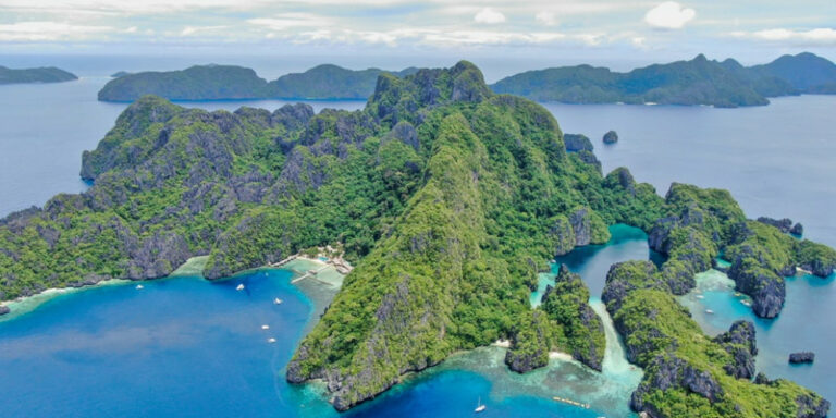 12 reasons why you should travel to the Philippines right now